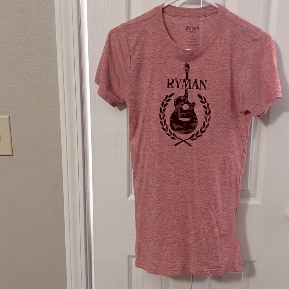 Ryman Auditorium tee. Red. Large but fits like a Medium